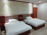 龙南华南宾馆 - 标准双床房