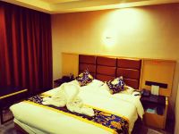克拉玛依龙谷精品酒店 - 标准大床房