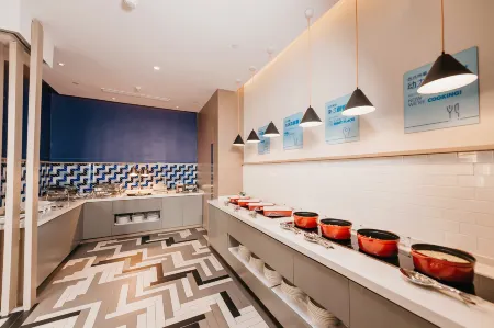 Holiday Inn Express Taizhou CMC Отели в г. Тайчжоу