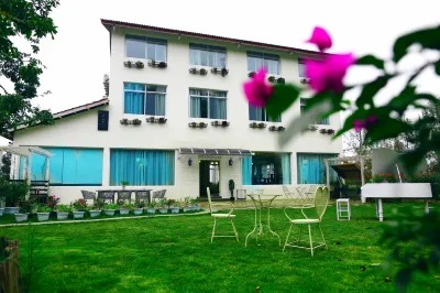 Yiwang Zaixian Hostel 주펑위안치/구봉태정지 주변 호텔