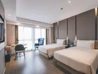 Atour Hotel (Nanjing Railway Station, Hongshan Zoo) Hotels near Nanjing Hongshan Forest Zoo