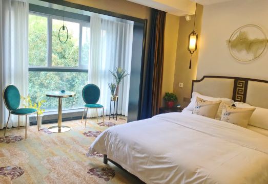 Yuefu Courtyard Home