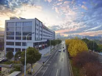 Echarm Hotel (Hunan International Economics University) Hotels in Changsha