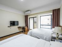 湛江滨海度假公寓 - 标准双床阳台房