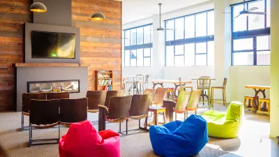 Urbanz Hotel di 