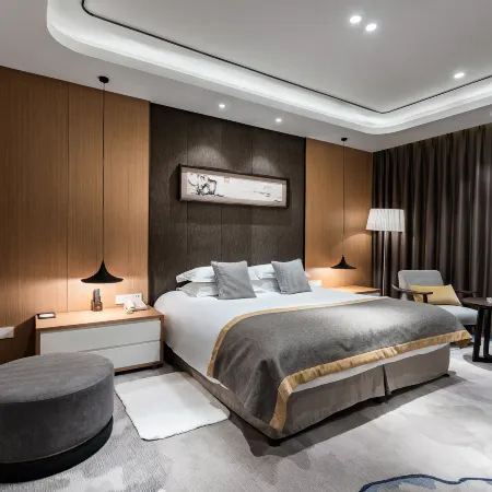 Nanjing International Conference Hotel Отели рядом с достопримечательностью «Дворц Мэйлин»