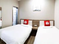 怡莱精品酒店(西安高新科技路地铁站店) - 舒适双床房