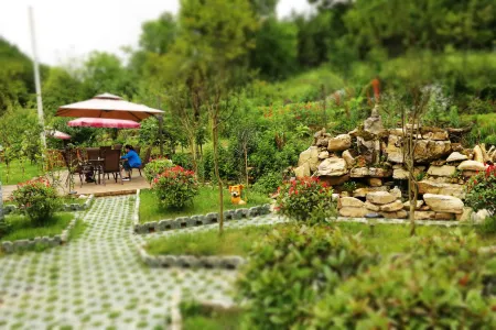 Xuanhan Xiaohang Baxia Inn Отели в г. Сюаньхань