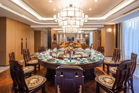 Hampton by Hilton Changchun Ziyou Road Отели рядом с достопримечательностью «Branch of Changchun Institute of Technology»