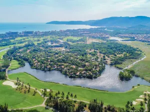 Grand Metropark Villa Resort Sanya Yalong Bay