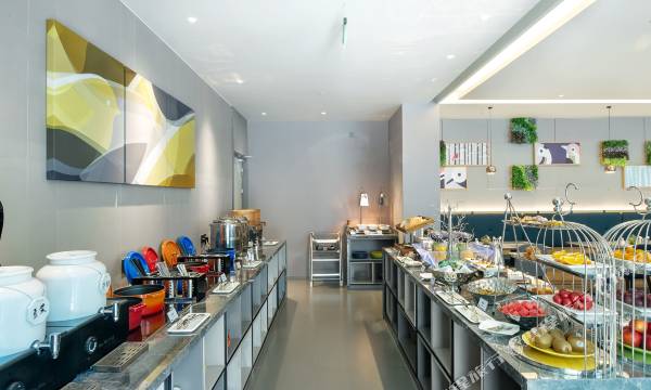 Homeinn Selected Hotel (Hangzhou West Lake Wulin Square Yan'an Road)
