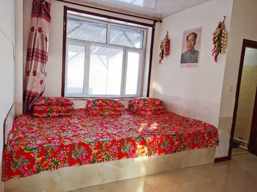 Longjiang Inn, Hongcun, Mohe River