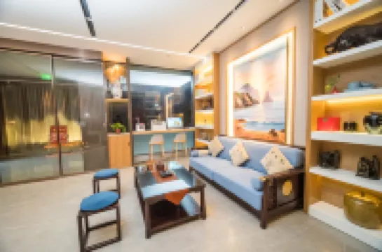 Nanhu Hotel (Xinyang Normal University Nanwan Lake)