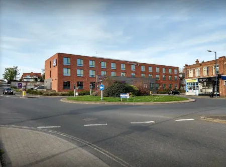 Premier Inn Felixstowe Town Centre Отели в г. Феликстоуи