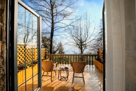 Moganshan Manting Garden View Holiday Villa Отели рядом с достопримечательностью «Baiyun Mountain Pavilion»