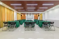 棲悅裡飯店（欽州灣大道年年豐廣場店）