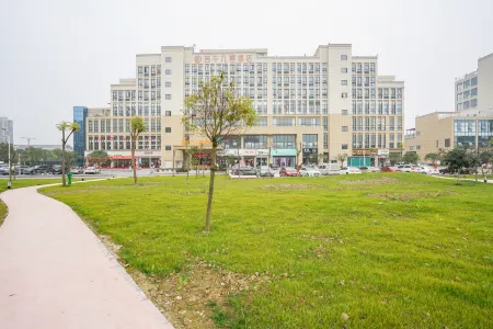 Mingwu Jiuzun Hotel Отели рядом с достопримечательностью «Beichuan Qiangcheng Tourist Area»