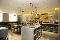 Homeinn Selected Hotel (Qiqihar Longhua Road Dashang Xinmate)