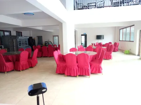 Zigong Longpan Hotel