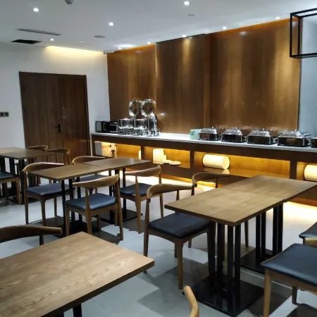 Yunyi Art Hotel
