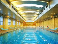 大理幸福龙国际大酒店 - 室内游泳池
