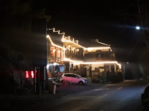 Hanxiangju Inn (Ningguo Sichuan-Tibet Line)