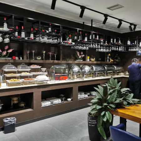GreenTree Inn Express (Rizhao Lan Mountain Bus Station, West High-speed Railway Station)