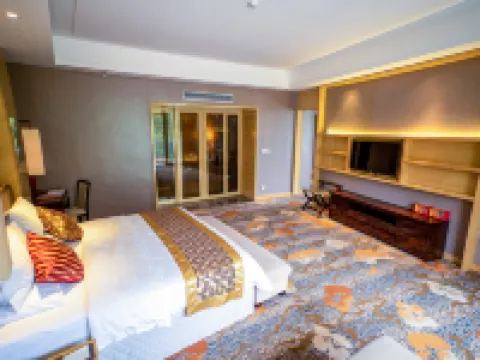 Long Chan Resort Xinhui Hotels near Guifengshan National Forest Park