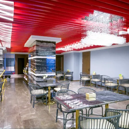 H Hotel