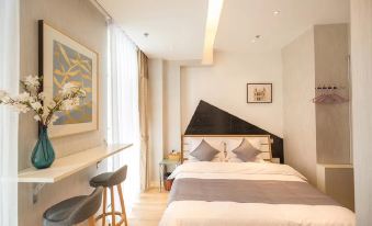 Changchun Yunli Literature and Art Hotel (Lvyuan Wuyue Plaza)