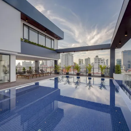 Residence 105 Hotel and Apartment