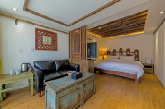 麗江新回峯度假酒店