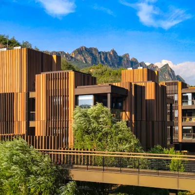 Hangu Valley Retreat Gubei Water Town Hotels near Simatai Village