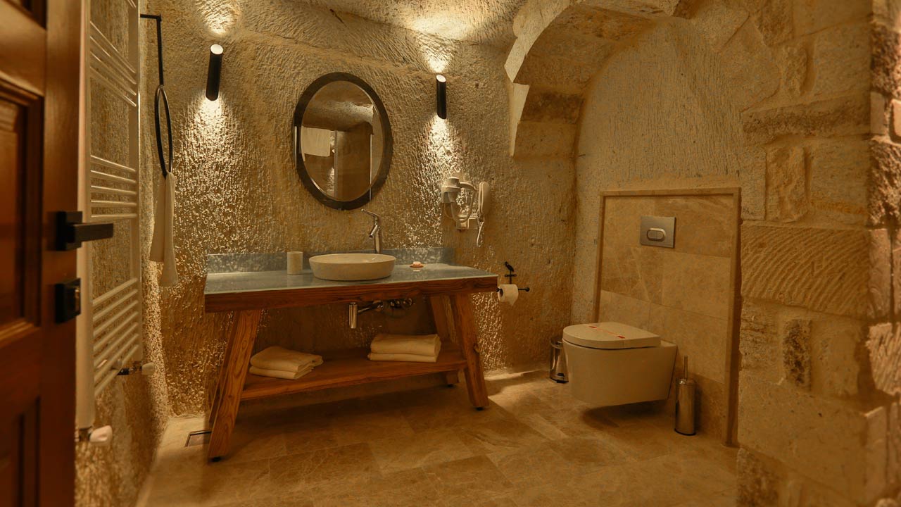 Acropolis Cave Suites