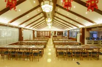 Yuanshi Buluo Wild Hot Spring Resort