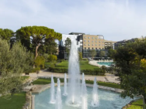 Mercure Villa Romanazzi Carducci Bari Hotels near Bari Port