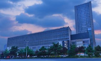 Orange Hotel (Fuyang Shanghai South Road RT-Mart)