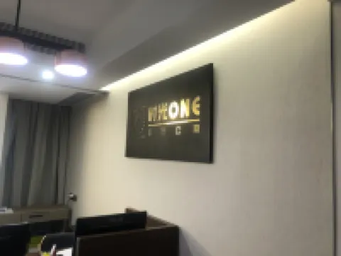 Time ONE International Apartment (Shenzhen Huaqiangbei Branch)