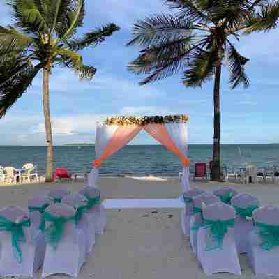 Azure Boutique Resort Fitness & Recreational Facilities