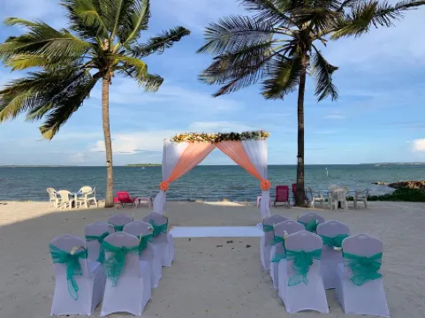 蔚藍精品度假村