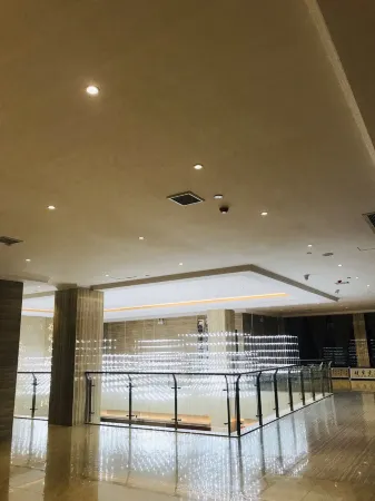 North Meteor Moon Hotel Отели в г. Бейлю