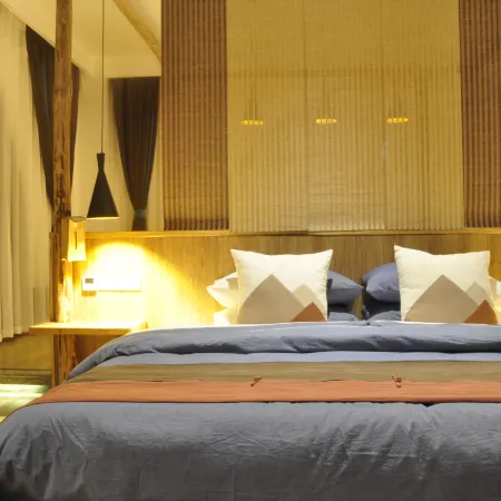 Yingjing Home in the Breeze and Elegant Rain Homestay