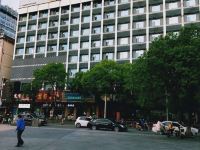 城市便捷酒店(南昌八一广场丁公路店) - 酒店外部