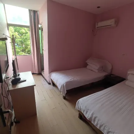 Xiaogan Xinxuan Hotel