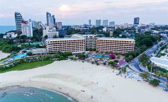 Dusit Thani Pattaya