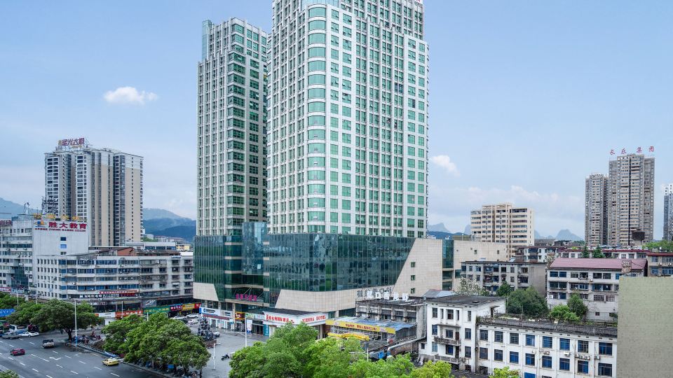 Vienna International Hotel (Huaihua City Center Branch)