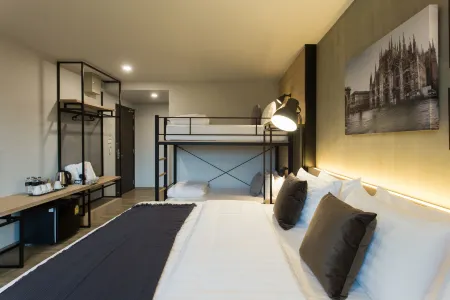 The Journey Hotel Bangna Отели рядом с достопримечательностью «Ramkhamhaeng University Bang Na Campus»