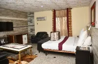 Choice Gate Hotel and Suites