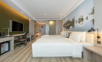 Atour Hotel (Baoji Administration Center, High-speed Railway South Station)