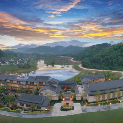 The Mulian Hotel Hotels near Yuelai Old Town